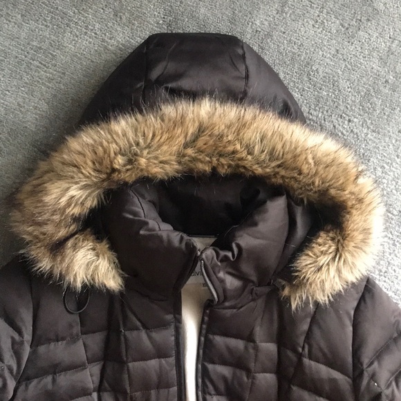 Calvin Klein down jacket w/ removable fur hood xs - Picture 3 of 3